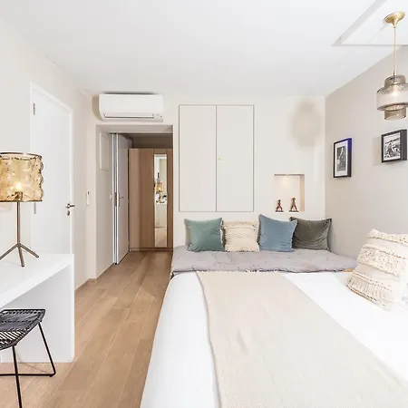 10 & 11 By Des Lices Saint-Tropez